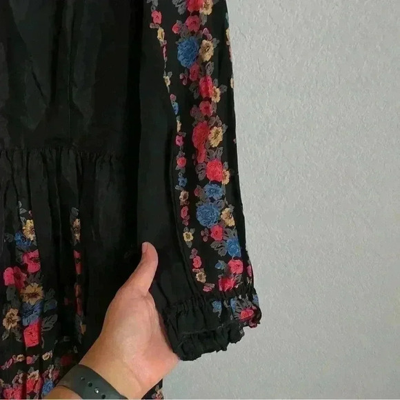 Free People Age Of Aquarius Boho Black Floral Mini Dress Size 2 NWT - Picture 6 of 12